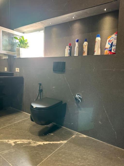 Green Apartment Тирана Екстериор снимка